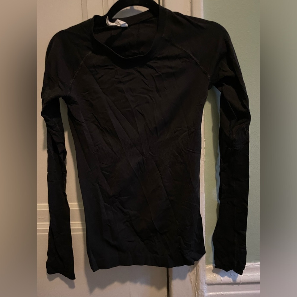 Athleta momentum seamless top.